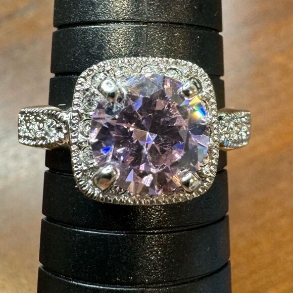 NWT Premier Design Pink Stone Ring SZ 8 & 10 Available $10 Closet Min Purchase - Picture 3 of 9